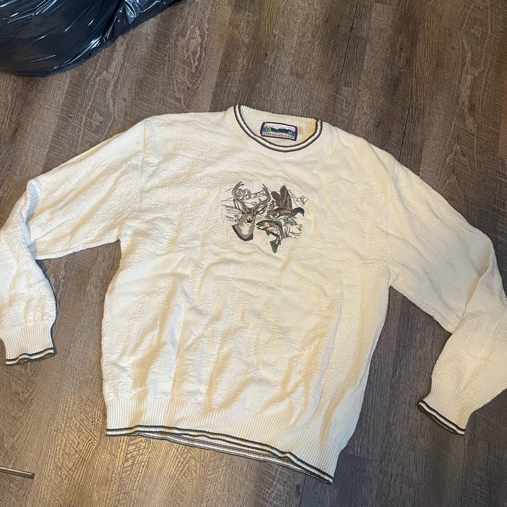 Men's Vintage outdoor Cream Graphic Crewneck Sweater